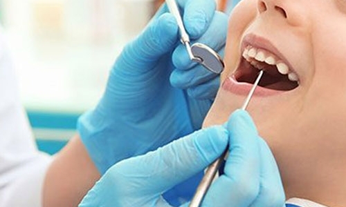 Травмирование зубов у детей - что делать и как лечить?